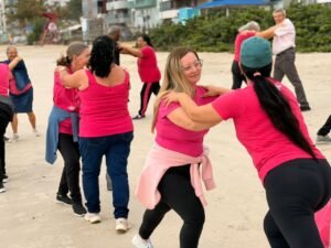 Outubro Rosa em Itapema,UBS Tabuleiro Itapema,ação Outubro Rosa Itapema,caminhada Outubro Rosa,campanha Outubro Rosa 2026,prevenção ao câncer de mama,prevenção ao câncer do colo do útero,saúde pública em Itapema,atividades da UBS Tabuleiro,grupos de fisioterapia em Itapema,grupos de convivência em Itapema,grupos de educação física em Itapema,equipe multiprofissional de saúde,agentes comunitárias de saúde,atendimento UBS Tabuleiro,telefone UBS Tabuleiro,WhatsApp UBS Tabuleiro,Secretaria de Saúde de Itapema,prevenção e cuidados com a saúde