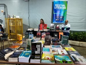 Festival Literário de Balneário Camboriú 2026,2º Festival Literário de BC,programação Festival Literário BC,eventos gratuitos em Balneário Camboriú,festival de literatura em Santa Catarina,Fabrício Carpinejar em Balneário Camboriú,palestra Fabrício Carpinejar,Léo Cunha escritor,Eliane Debus,programação cultural de outubro em BC,atividades literárias gratuitas,Teatro Municipal Bruno Nitz,oficinas de literatura,lançamentos de livros em Balneário Camboriú,contação de histórias,concurso de cosplay em BC,eventos culturais para crianças,festival Palavras que Inspiram