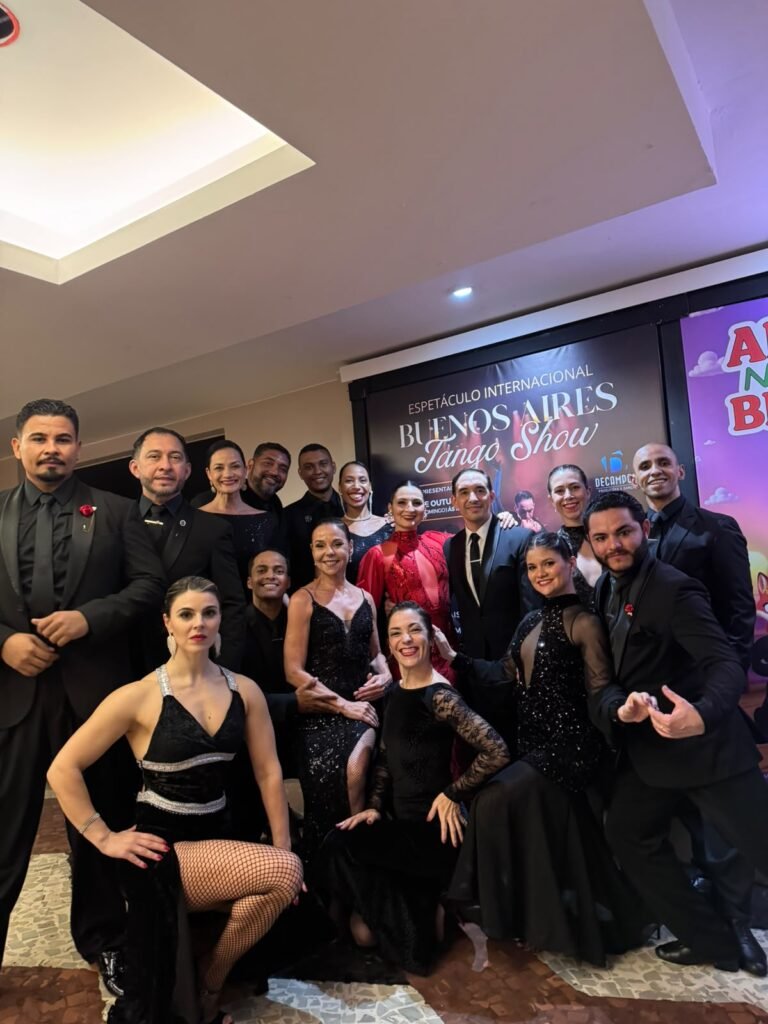 Buenos Aires Tango Show encanta público carioca no palco do Teatro Clara Nunes